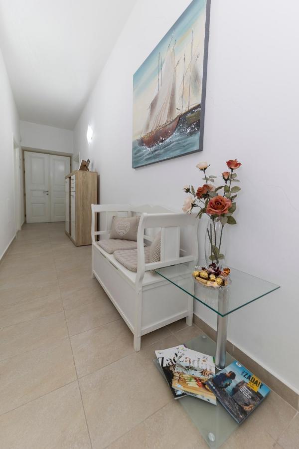 Apartments&Rooms Kolovare Beach Zara Esterno foto